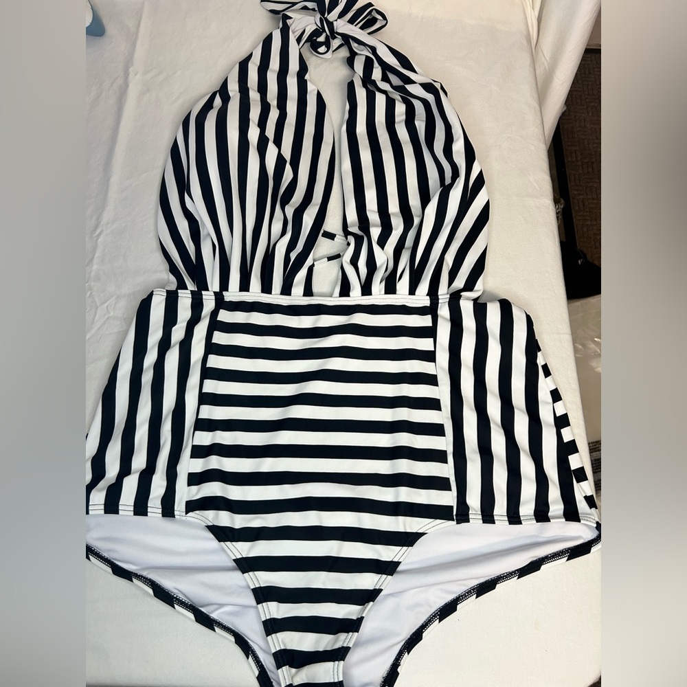 Cocoship Black Striped Sexy Deep V-Swimsuit Womens 14 XXXL Retro Halter Top EUC